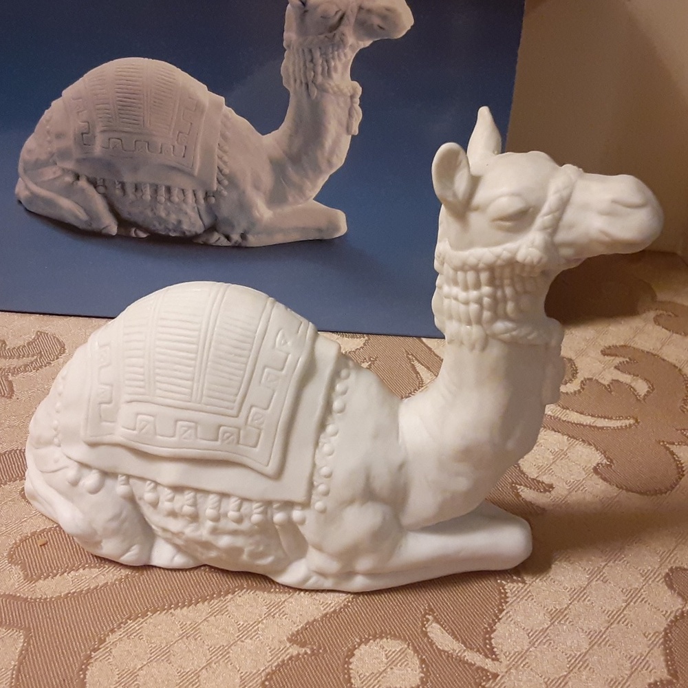 Avon Nativity Collectibles The Camel Porcelain Figurine